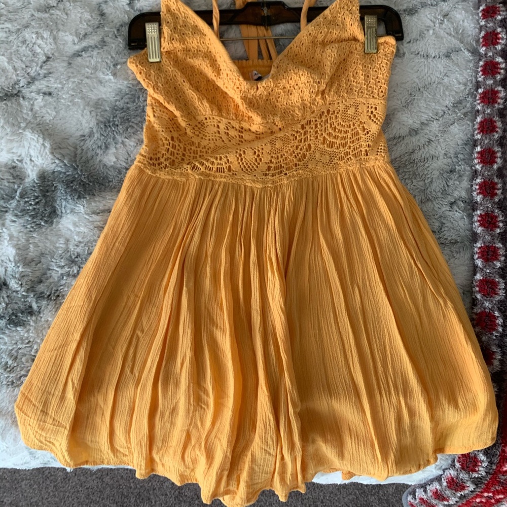 ☀️ A&F ROMPER ☀️